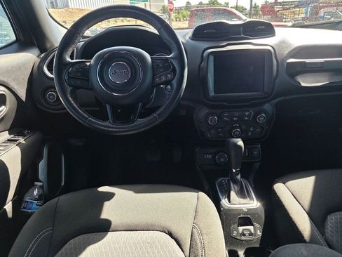 Used 2021 Jeep Renegade Latitude w/ Luxury Group II AWD/4WD image 9
