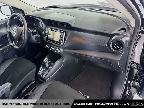 Certified 2025 Nissan Kicks Play S image 26
