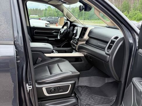 Used 2019 RAM 1500 Laramie AWD/4WD image 19