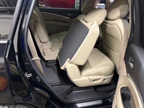 Used 2020 Acura MDX w/ Technology Package AWD/4WD image 24
