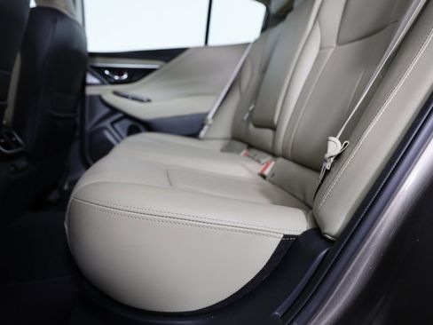 Used 2022 Subaru Legacy Limited image 8