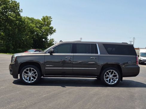 Used 2019 GMC Yukon XL Denali w/ Denali Ultimate Package AWD/4WD image 4