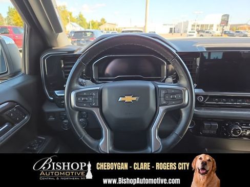 Used 2024 Chevrolet Silverado 1500 LTZ w/ Technology Package AWD/4WD image 17