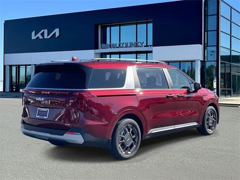 New 2026 Kia Carnival EX image 11