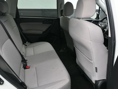 Used 2017 Subaru Forester 2.5i Premium AWD/4WD image 11