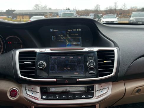 Used 2015 Honda Accord EX-L image 18