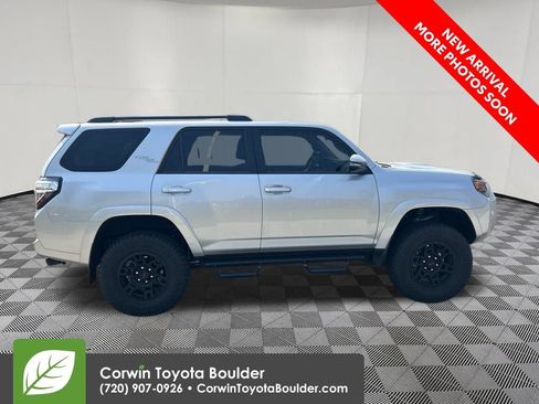 Used 2024 Toyota 4Runner TRD Off-Road Premium w/ Moonroof Package AWD/4WD image 8