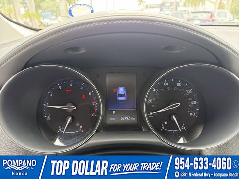 Used 2020 Toyota C-HR LE FWD image 27