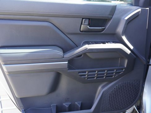 New 2025 Toyota Tacoma SR5 image 18