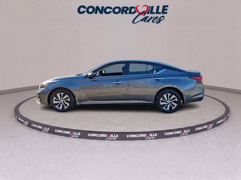 Used 2024 Nissan Altima 2.5 S FWD image 4