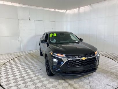 Used 2024 Chevrolet Trax LS w/ LS Convenience Package