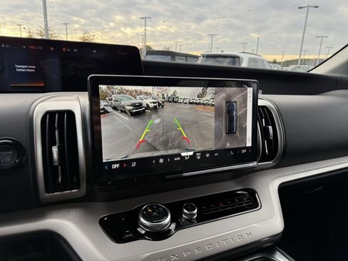 New 2026 Ford Expedition Max Active image 17