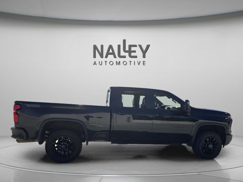 Used 2025 Chevrolet Silverado 2500 LT w/ Trail Boss Package image 6