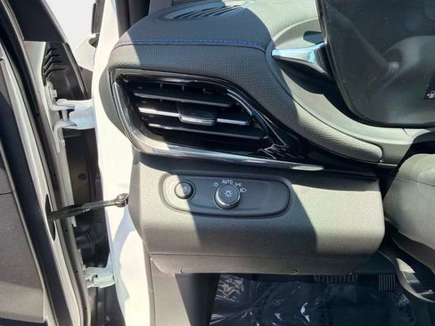 New 2026 Buick Envista Sport Touring w/ Convenience I Package FWD image 30