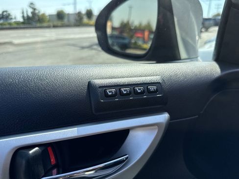 Used 2011 Lexus CT 200h Premium w/ Leather Pkg FWD image 27