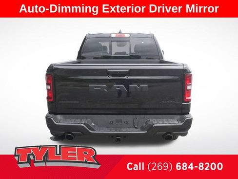 New 2026 RAM 1500 4x4 Crew Cab image 7