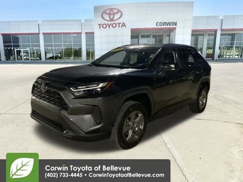 Used 2025 Toyota RAV4 LE image 8