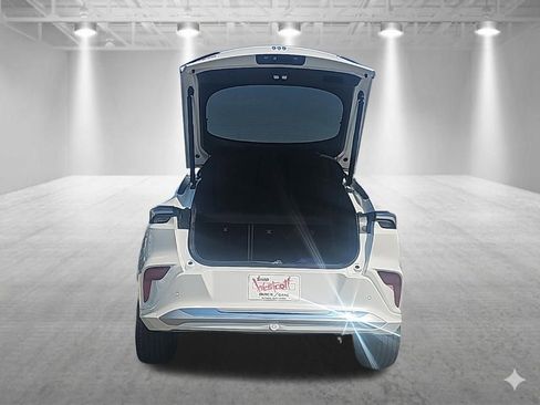 New 2026 Buick Envista Preferred FWD image 4