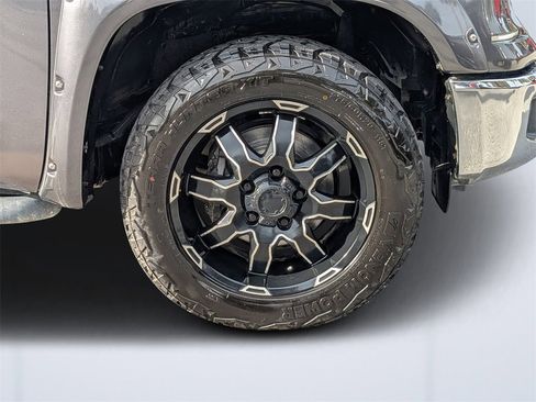 Used 2016 Toyota Tundra SR5 image 11