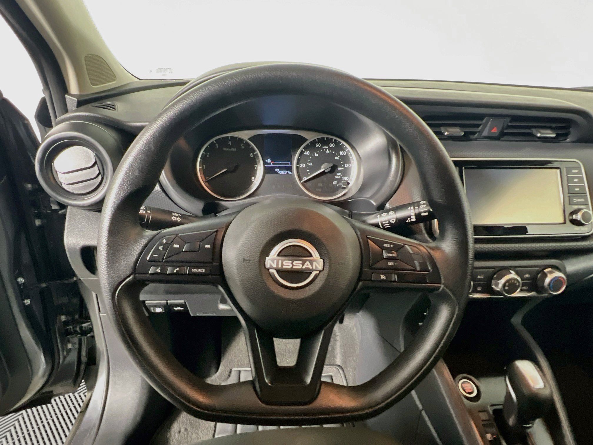 Used 2024 Nissan Kicks S FWD image 17