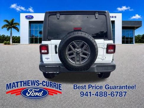 Used 2024 Jeep Wrangler Unlimited Sport AWD/4WD image 5