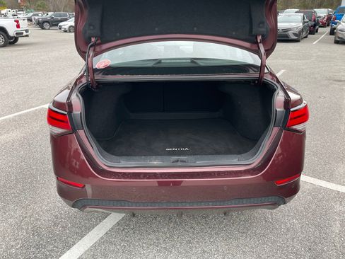 Used 2024 Nissan Sentra SV image 23