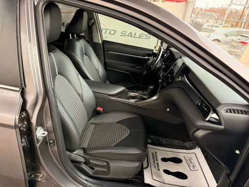 Used 2022 Toyota Camry SE FWD image 70