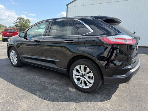 Used 2022 Ford Edge Titanium w/ Equipment Group 301A AWD/4WD image 7