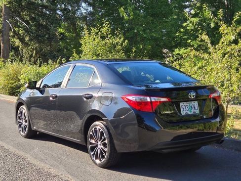 Used 2016 Toyota Corolla S FWD image 7