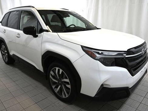 Certified 2025 Subaru Forester Touring w/ Popular Package - Touring AWD/4WD image 15