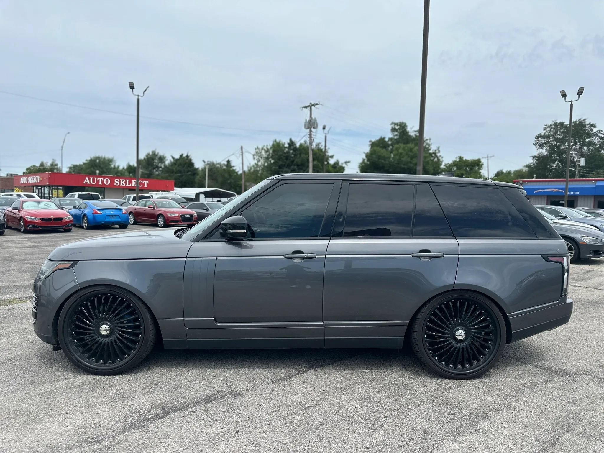 Used 2018 Land Rover Range Rover HSE AWD/4WD image 9