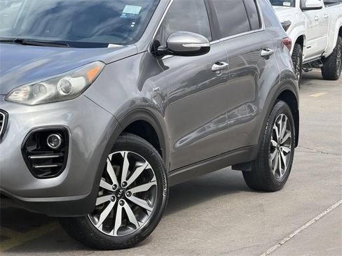 Used 2017 Kia Sportage EX w/ EX Premium Package image 3