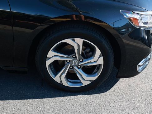 Used 2018 Honda Accord EX image 8