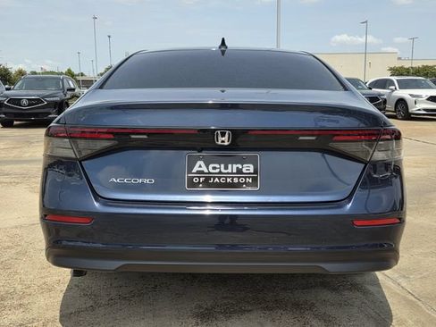 Used 2024 Honda Accord EX image 5