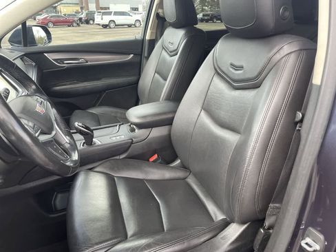 Used 2019 Cadillac XT5 Premium Luxury AWD/4WD image 12
