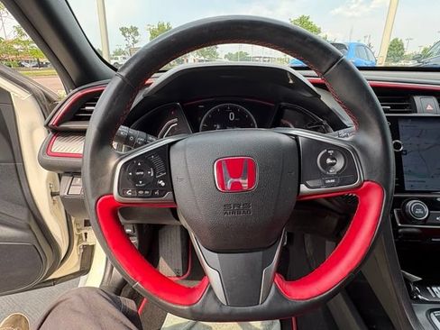 Used 2018 Honda Civic Type R image 12