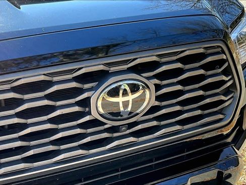 Used 2023 Toyota Tacoma TRD Sport w/ Advanced Technology Package image 28