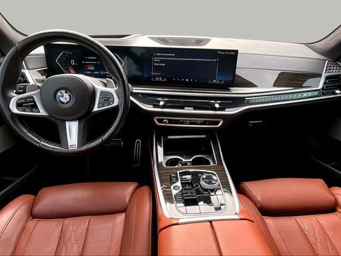 Used 2025 BMW X7 xDrive40i w/ Executive Package AWD/4WD image 15