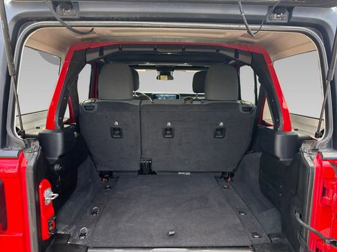 Used 2025 Jeep Wrangler Unlimited Rubicon image 20