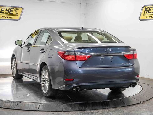 Used 2013 Lexus ES 350 w/ Luxury Pkg FWD image 2