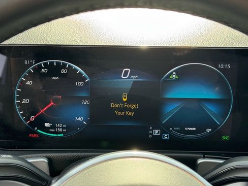 Certified 2023 Mercedes-Benz EQB 250+ w/ Exclusive Package image 28