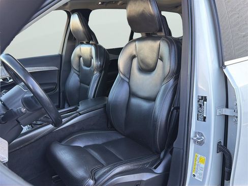 Used 2021 Volvo XC90 T6 Inscription w/ Climate Package AWD/4WD image 11