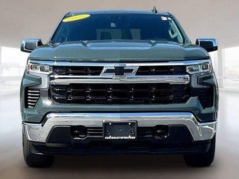 Used 2025 Chevrolet Silverado 1500 LT AWD/4WD image 2