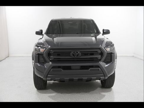Used 2024 Toyota Tacoma SR AWD/4WD image 2