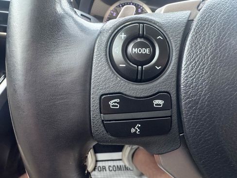 Used 2015 Lexus IS 250 RWD image 19