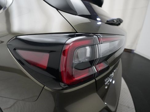 Used 2025 Subaru Outback Premium image 32