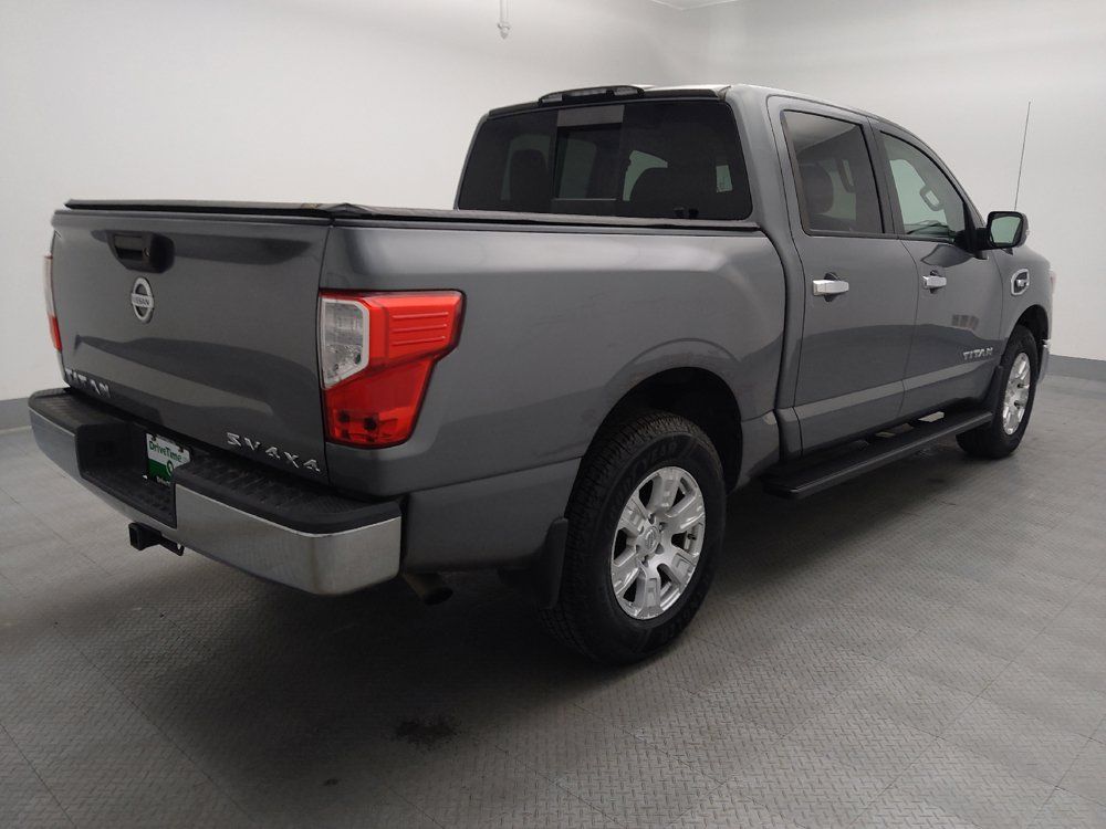 Used 2017 Nissan Titan SV AWD/4WD image 9