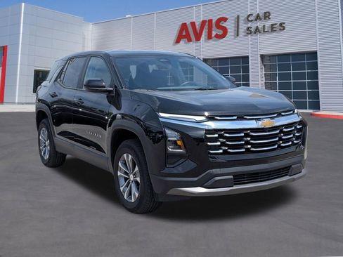 Used 2025 Chevrolet Equinox LT AWD/4WD image 3