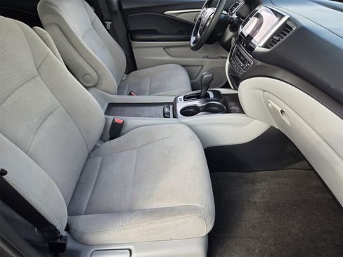 Used 2016 Honda Pilot EX image 12