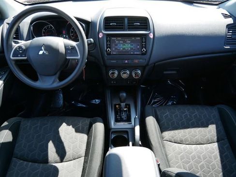Used 2025 Mitsubishi Outlander Sport ES AWD/4WD image 13
